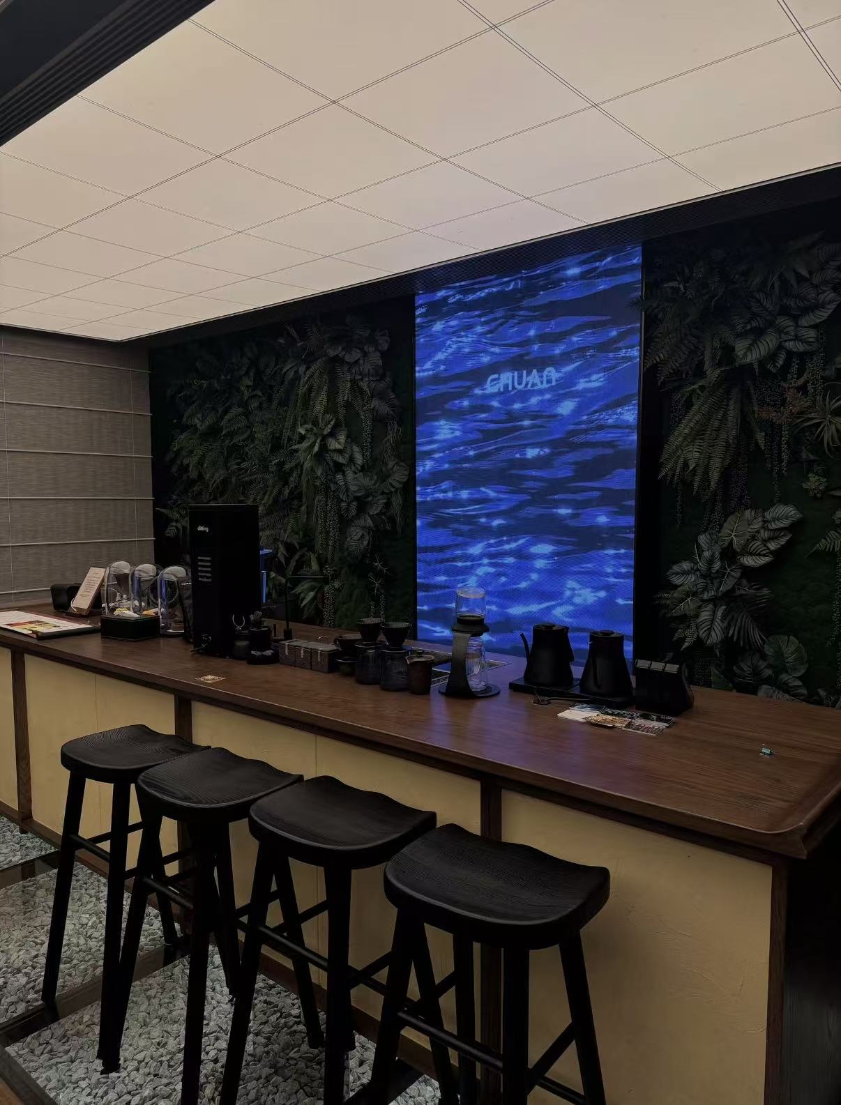 Hotel café counter