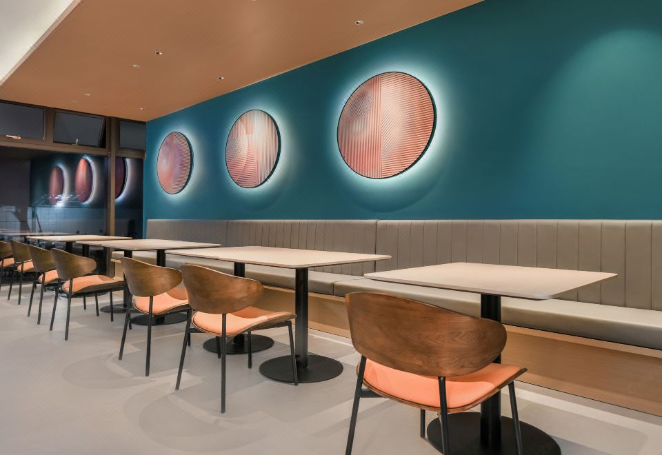 Hotel restaurant